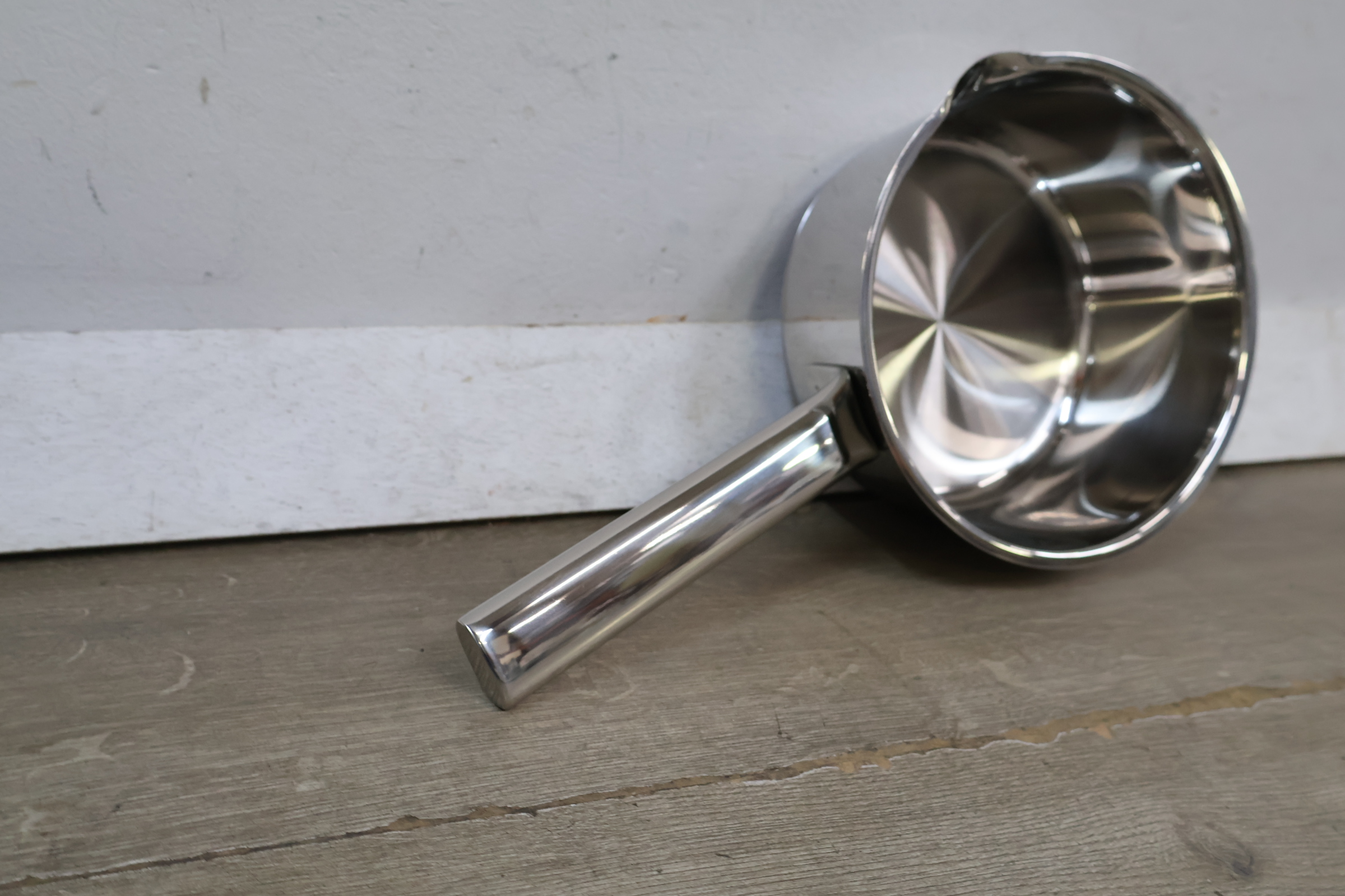 Vivo Villeroy & Boch Rvs Steelpan – foto 10 – kavel bij GSD Auctions, Zoeterwoude