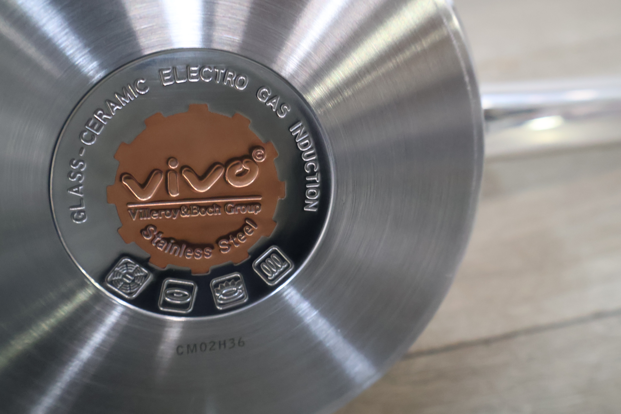 Vivo Villeroy & Boch Rvs Steelpan – foto 12 – kavel bij GSD Auctions, Zoeterwoude