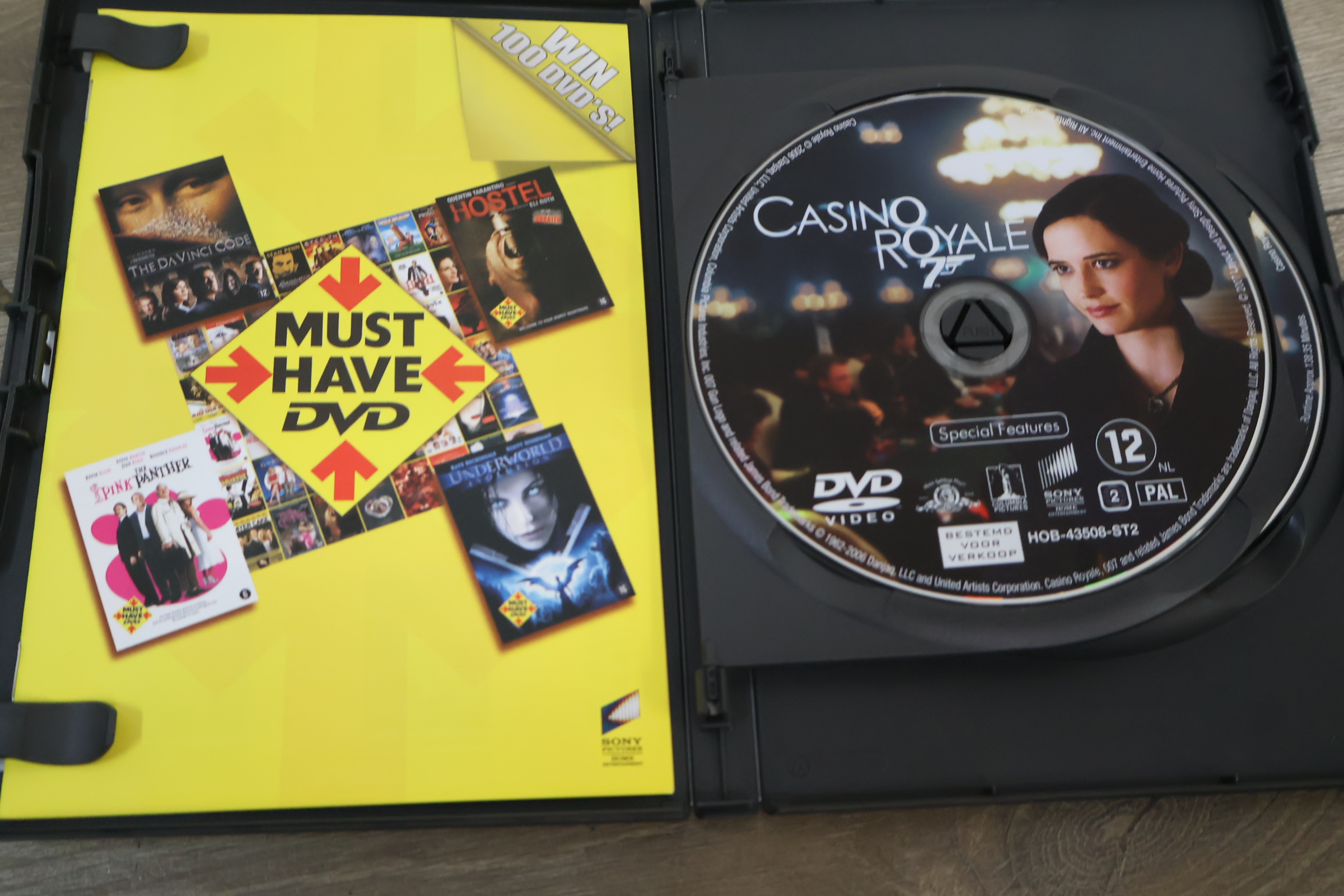 James Bond 007 DVD collector's set – foto 7 – kavel bij GSD Auctions, Zoeterwoude