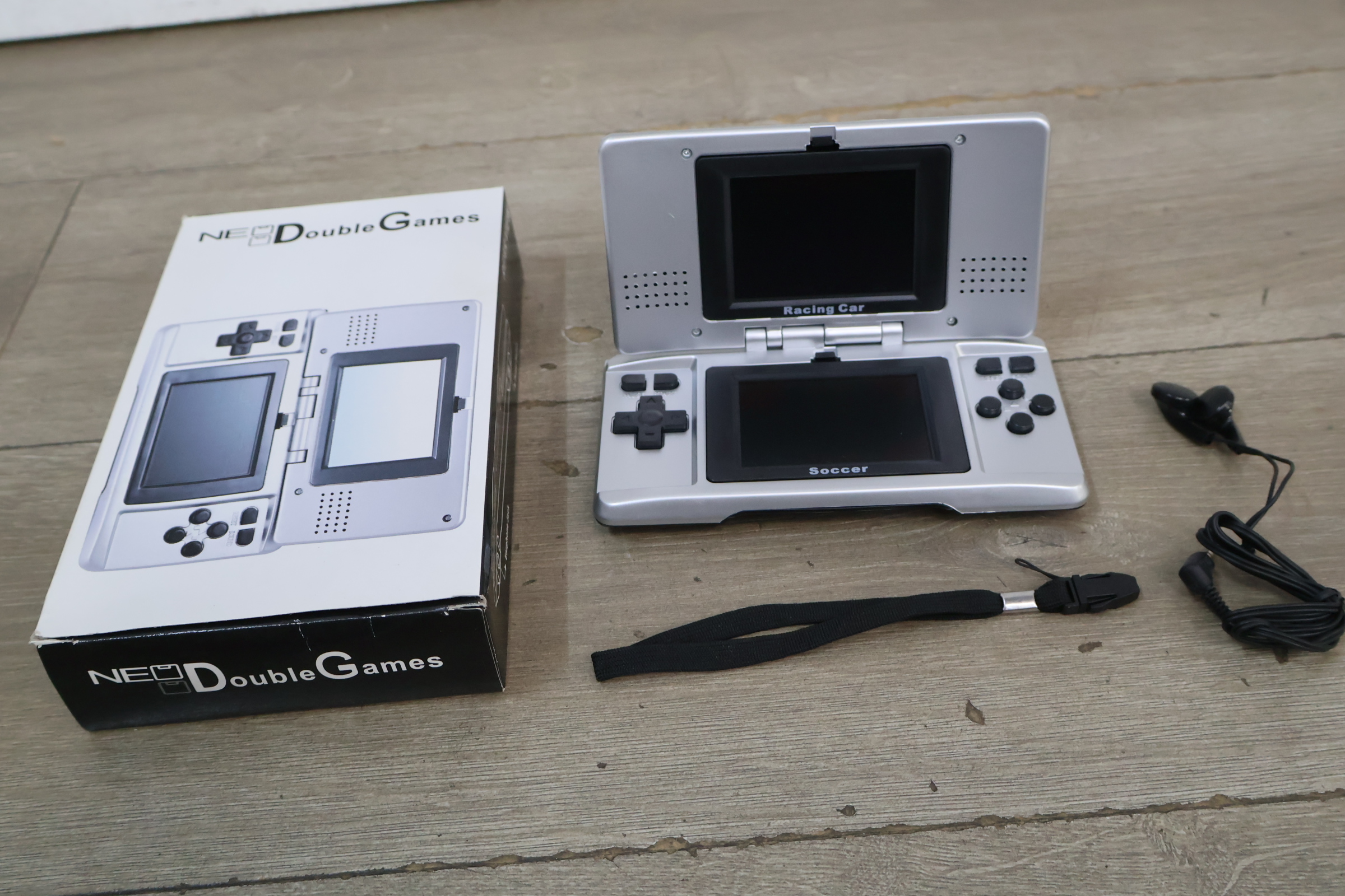 NEO Double Games handheld gameconsole – foto 3 – kavel bij GSD Auctions, Zoeterwoude
