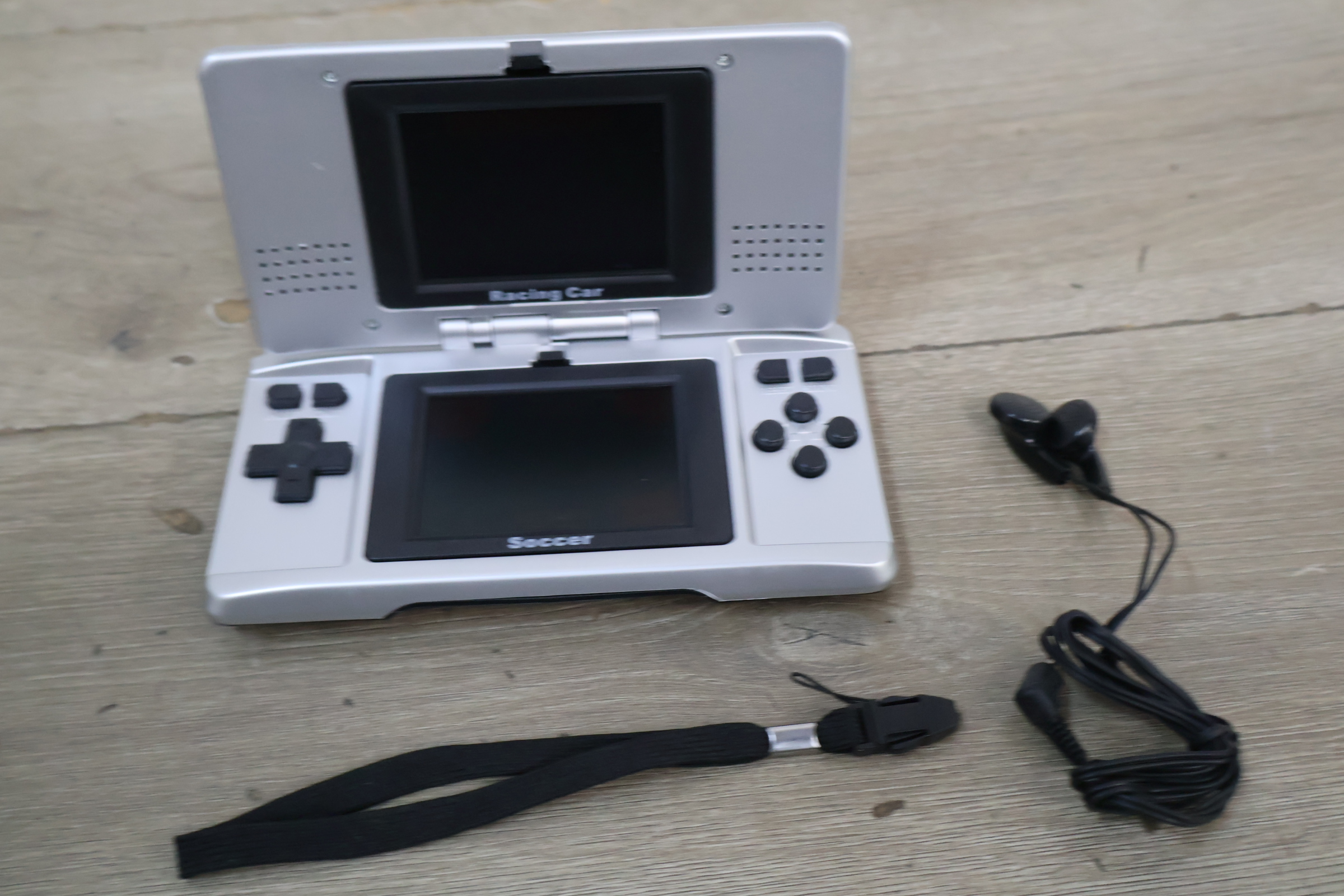 NEO Double Games handheld gameconsole – foto 6 – kavel bij GSD Auctions, Zoeterwoude