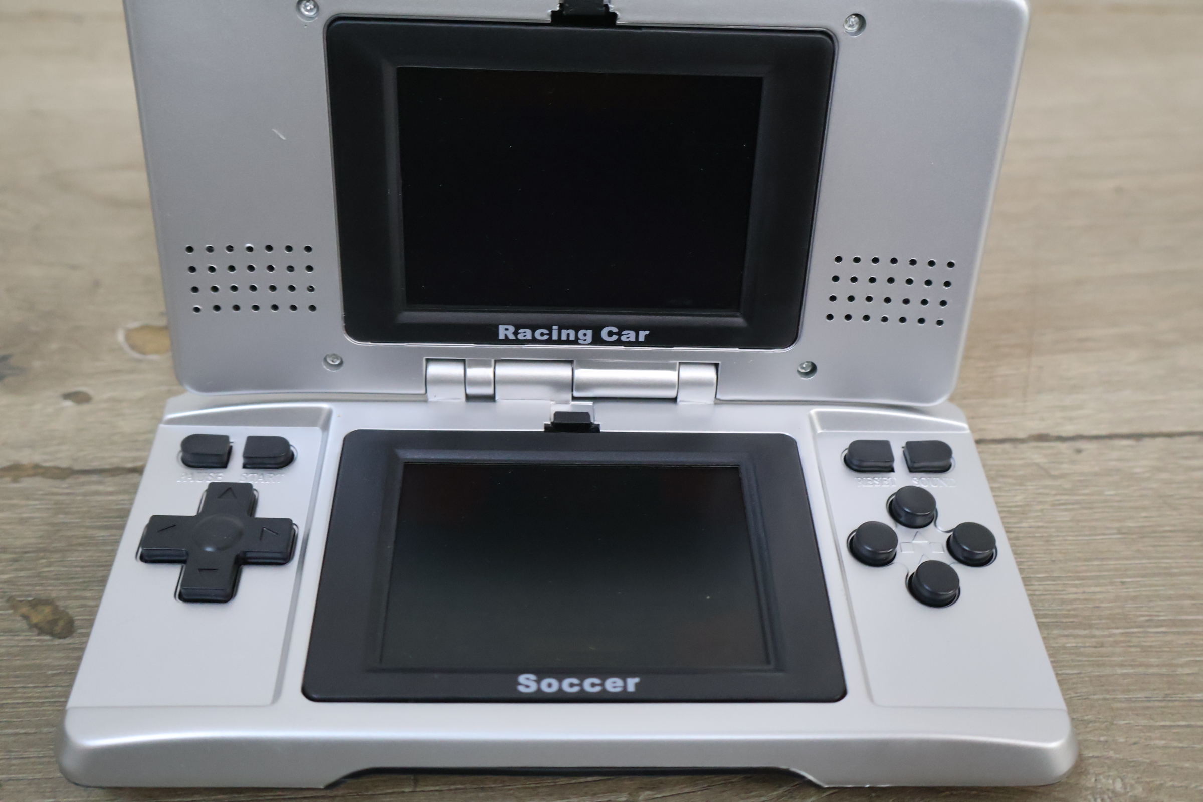 NEO Double Games handheld gameconsole – foto 7 – kavel bij GSD Auctions, Zoeterwoude
