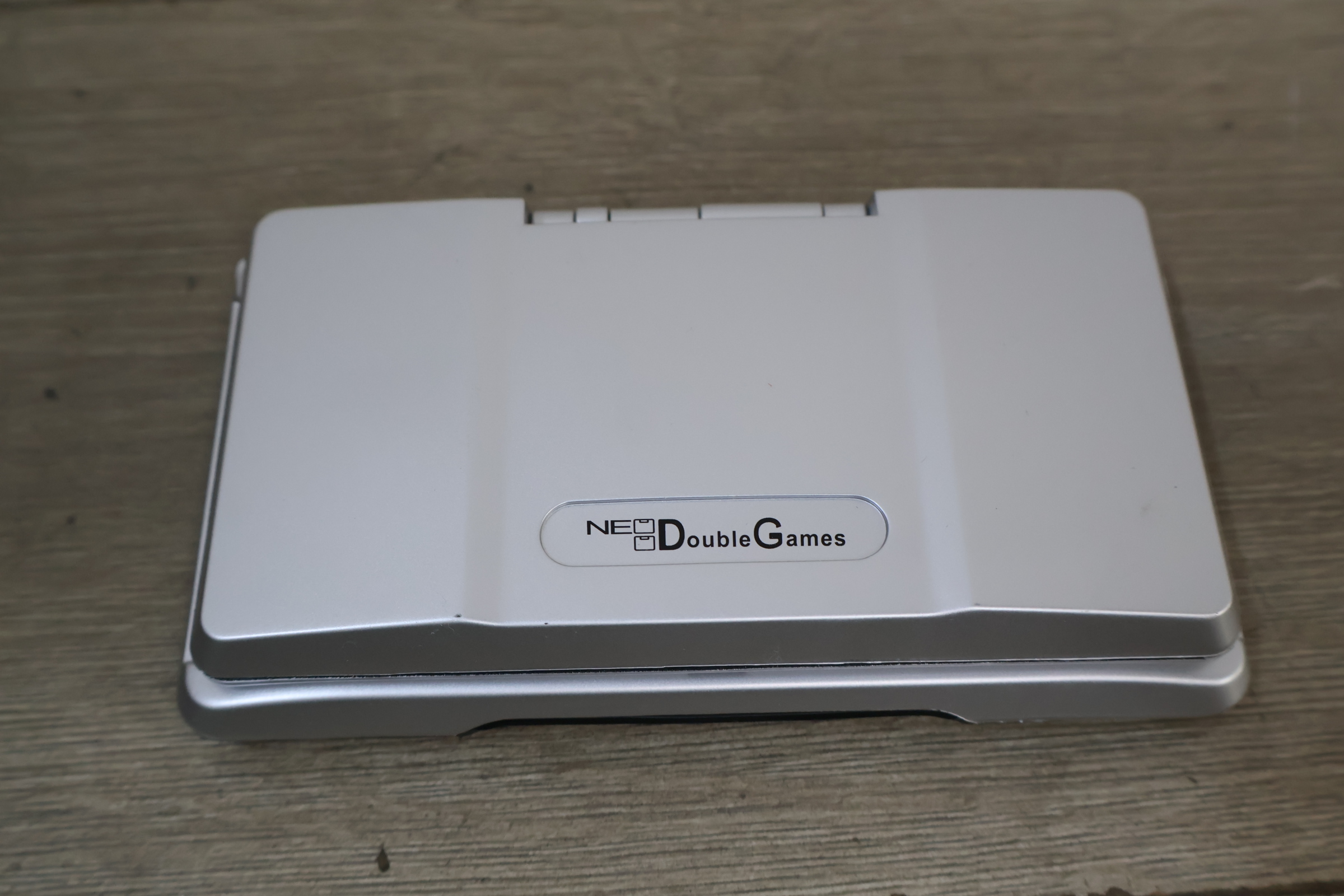 NEO Double Games handheld gameconsole – foto 11 – kavel bij GSD Auctions, Zoeterwoude