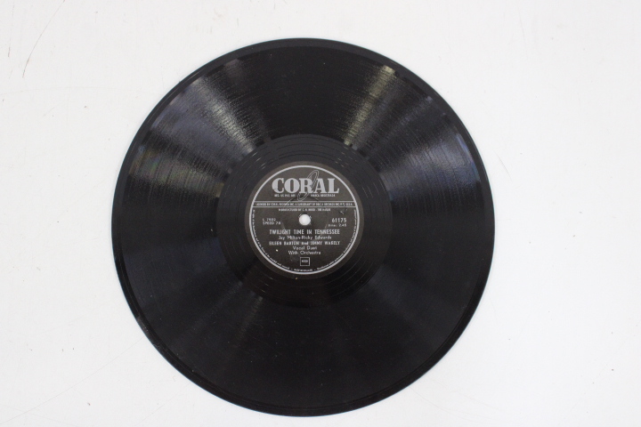 Set van 7 vintage Bakeliet grammofoonplaten – foto 7 – kavel bij GSD Auctions, Zoeterwoude