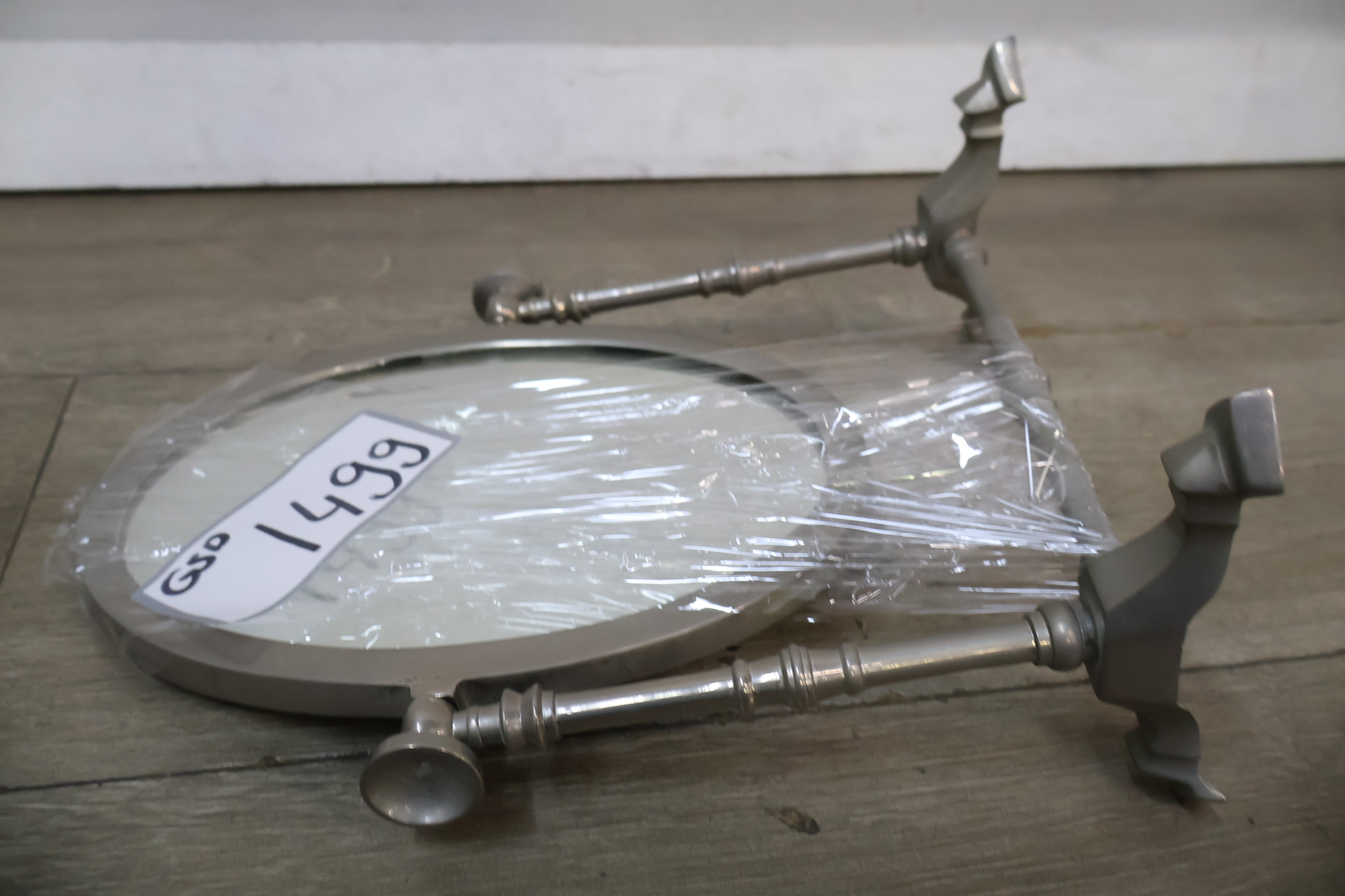 Tafelspiegel met metalen frame – foto 18 – kavel bij GSD Auctions, Zoeterwoude