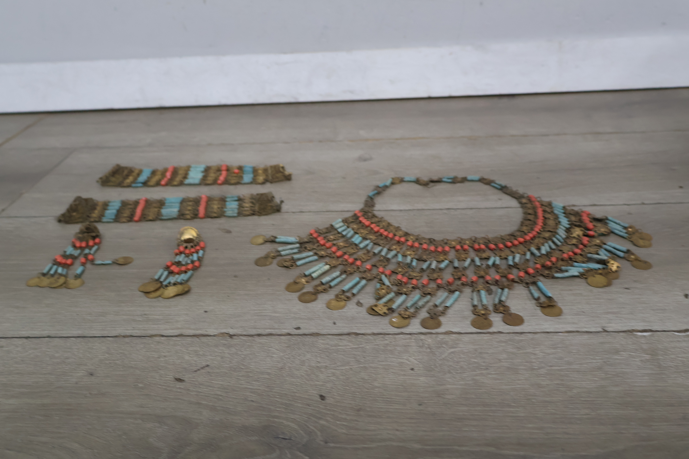 Midden-Oosterse sieraden set – foto 4 – kavel bij GSD Auctions, Zoeterwoude