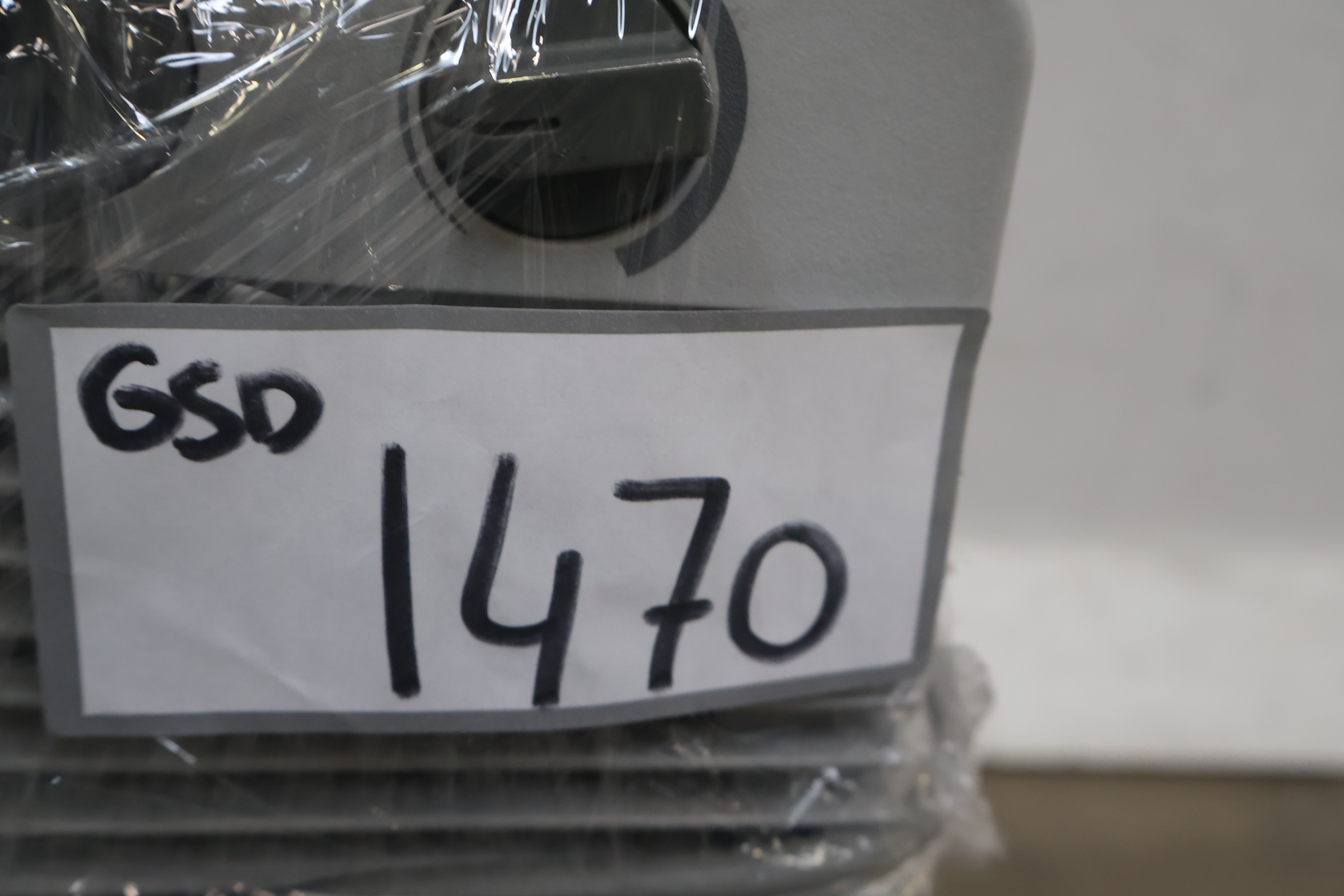 Elektrische ventilator kachel wit – foto 18 – kavel bij GSD Auctions, Zoeterwoude