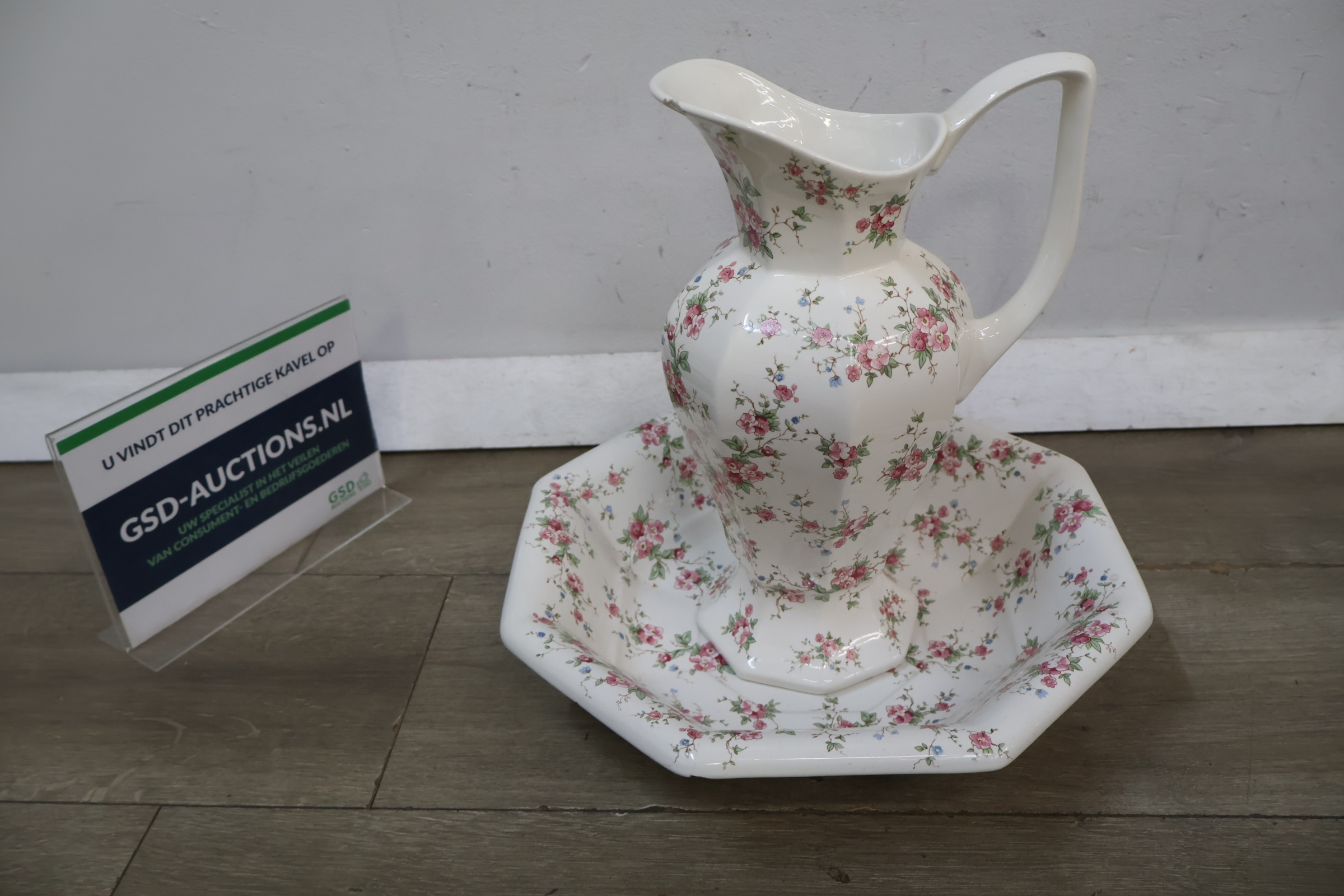 Porseleinen Lampetstel met bloemenmotief – foto 2 – kavel bij GSD Auctions, Zoeterwoude