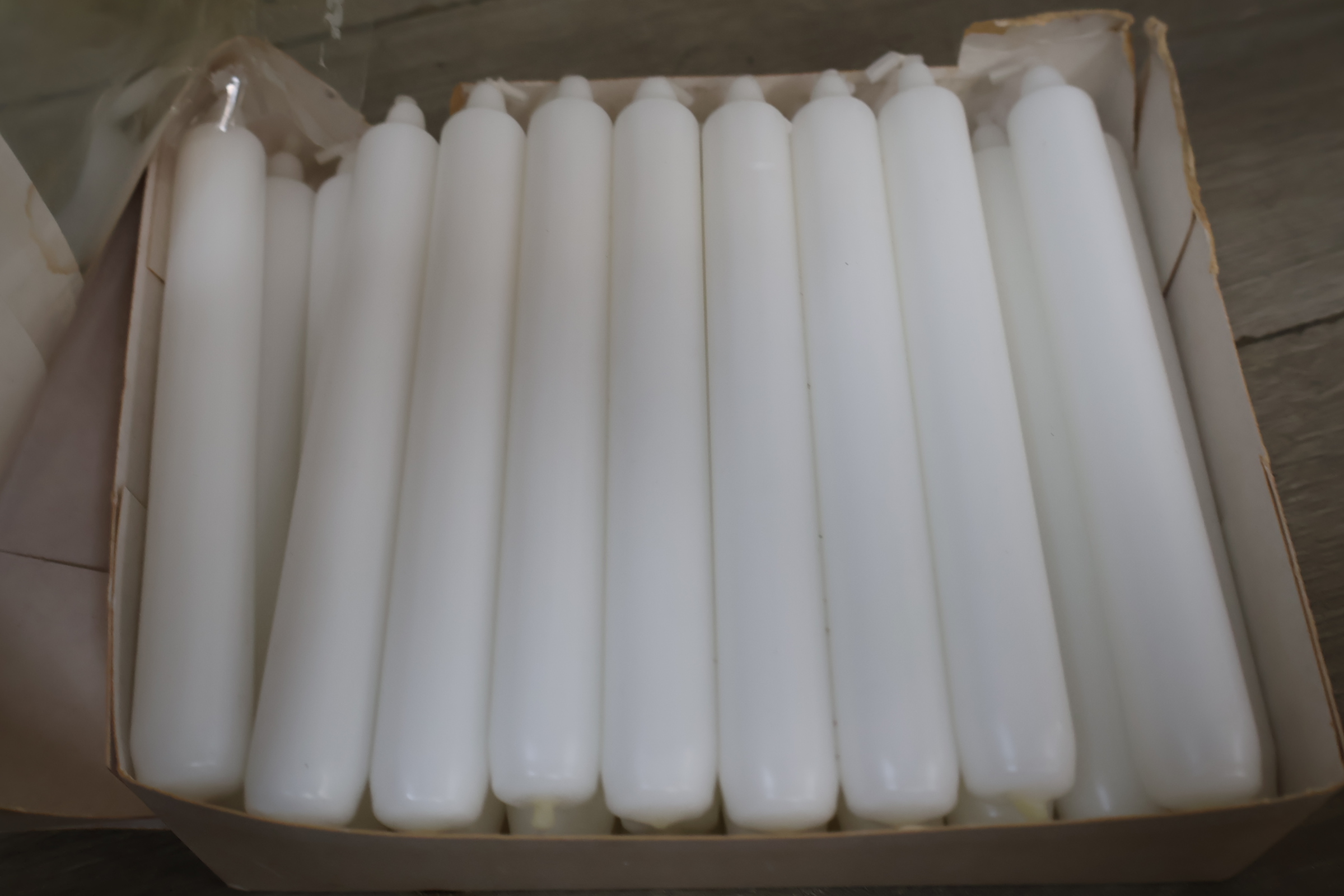 Hema huishoudkaarsen, 3 dozen van 30 stuks – foto 5 – kavel bij GSD Auctions, Zoeterwoude