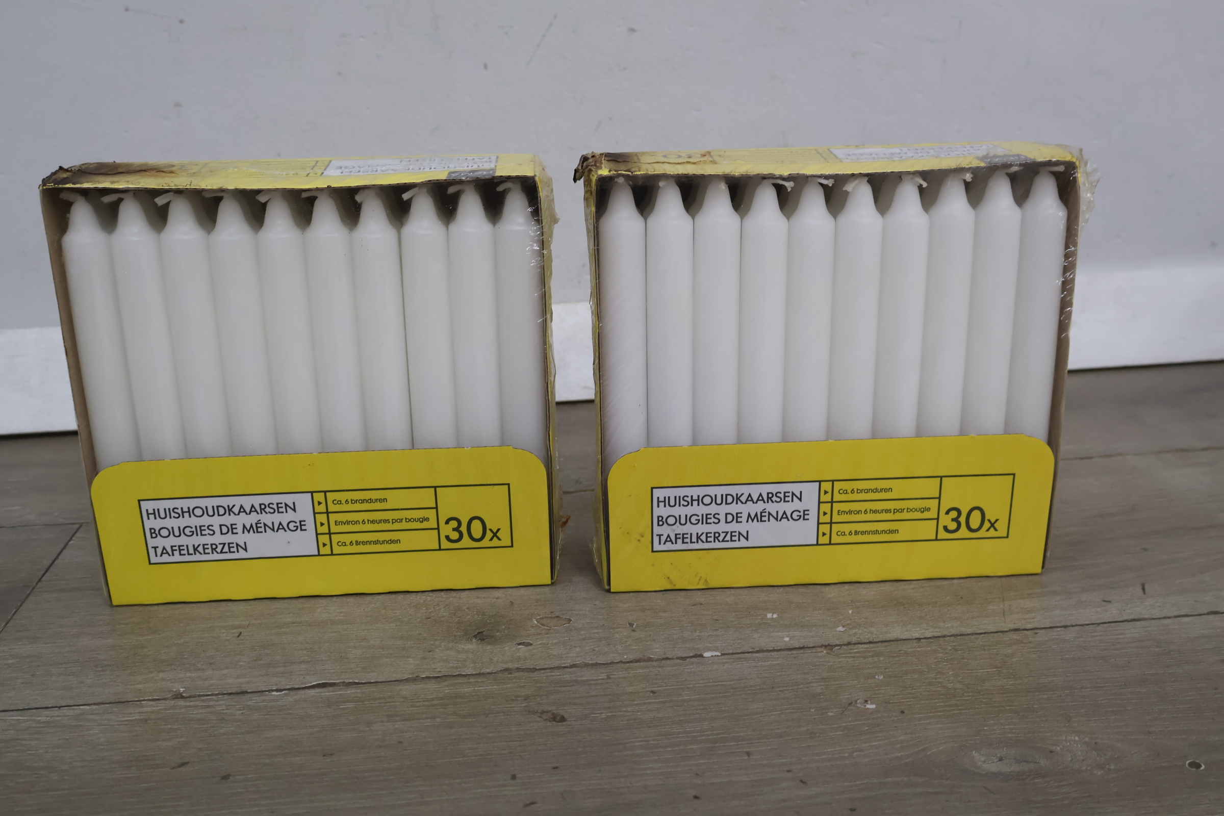 Hema huishoudkaarsen, 3 dozen van 30 stuks – foto 8 – kavel bij GSD Auctions, Zoeterwoude