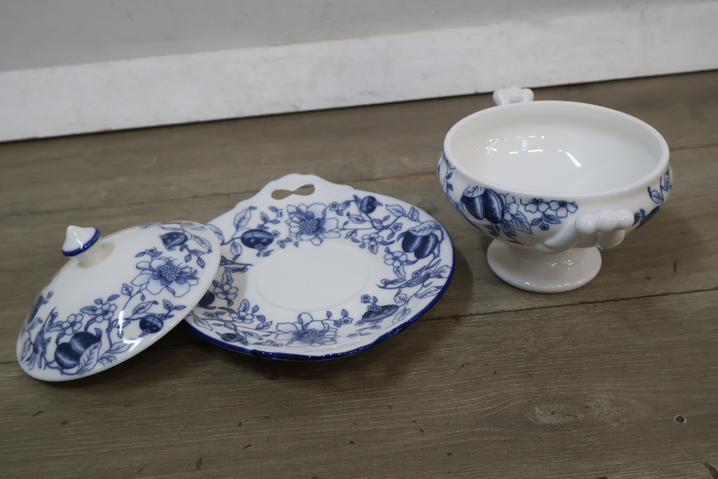 Keramische dekschaal – foto 6 – kavel bij GSD Auctions, Zoeterwoude