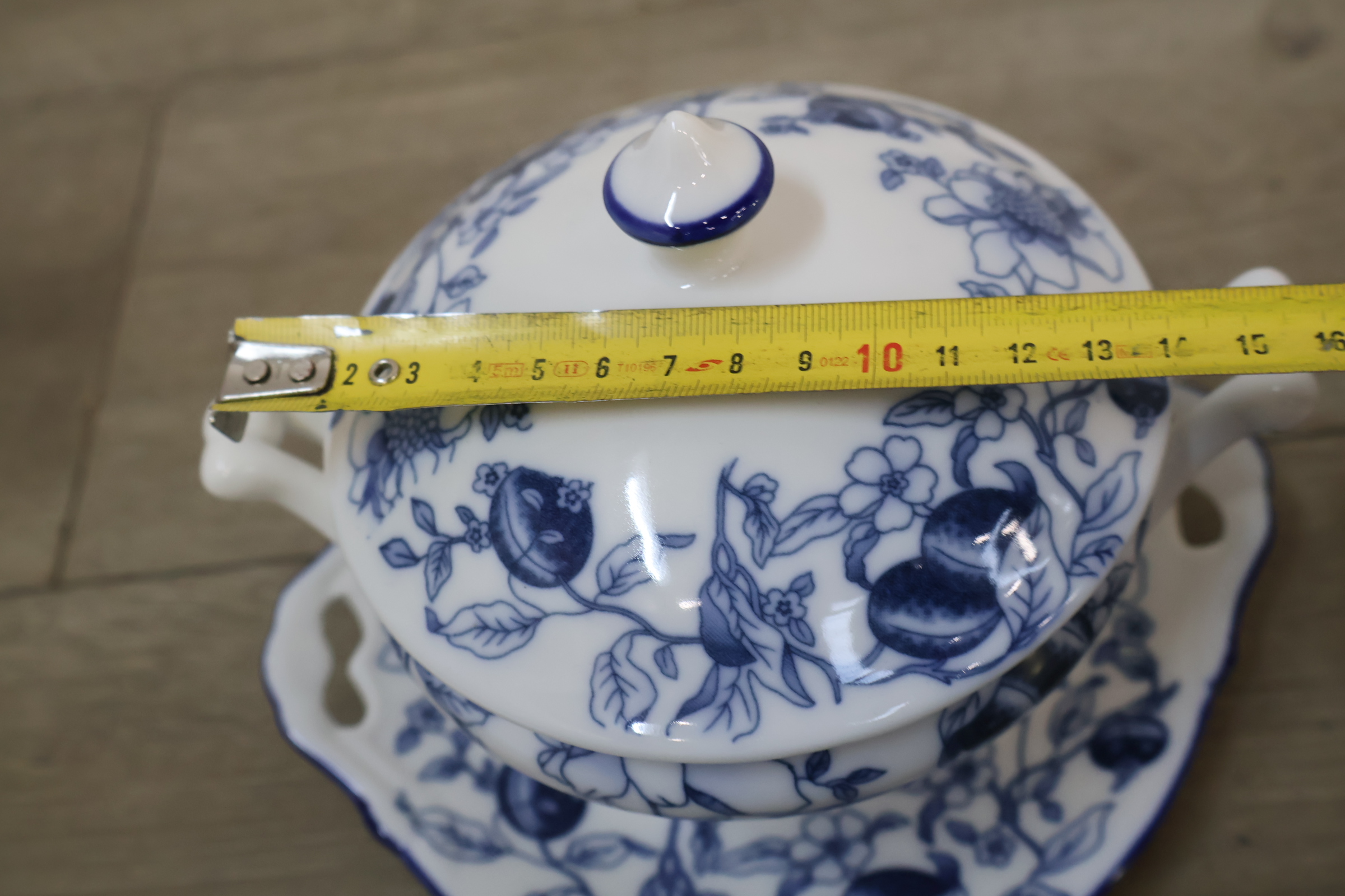 Keramische dekschaal – foto 14 – kavel bij GSD Auctions, Zoeterwoude