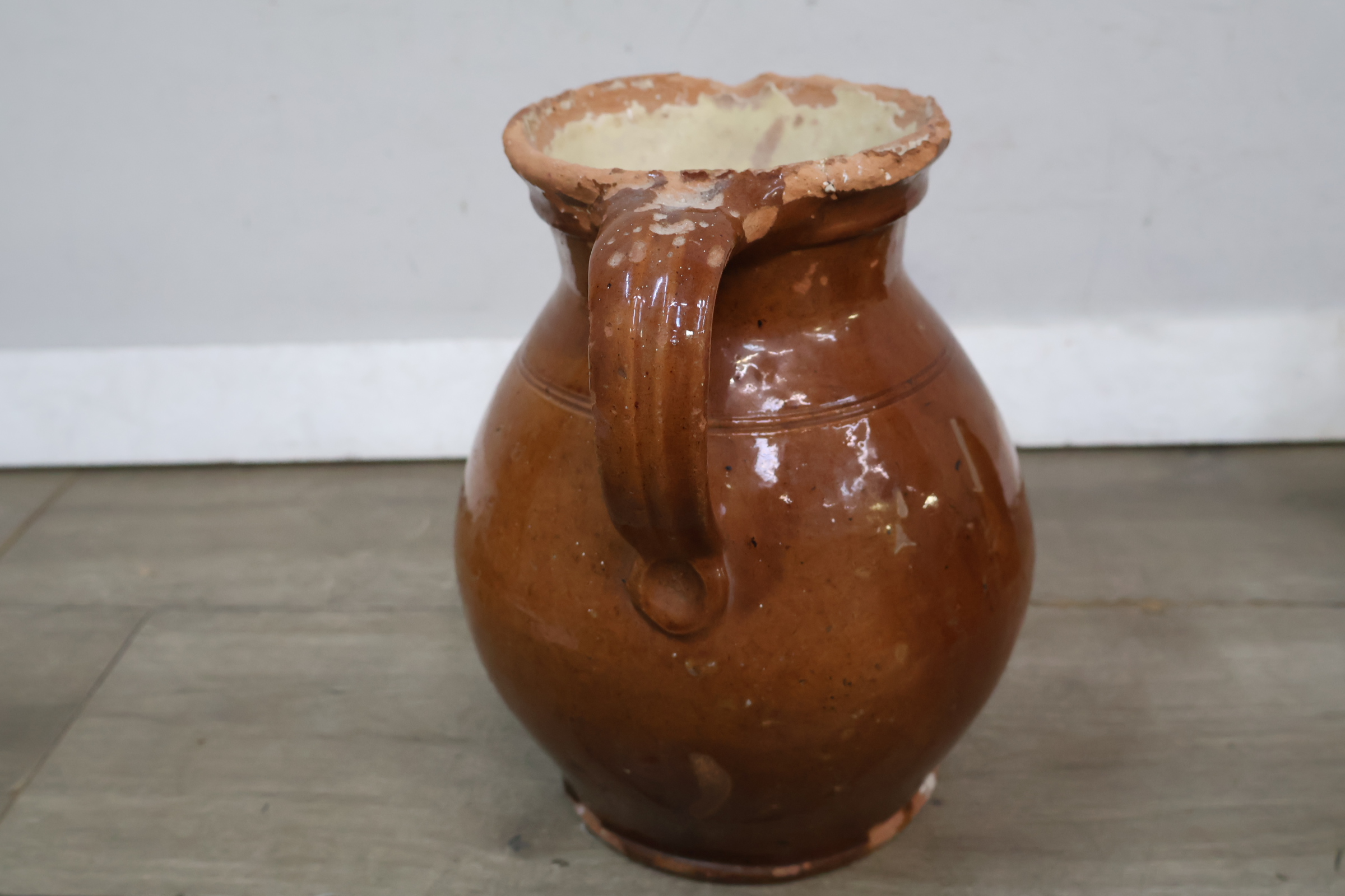 Set van 4 bruine aardewerk potten – foto 14 – kavel bij GSD Auctions, Zoeterwoude