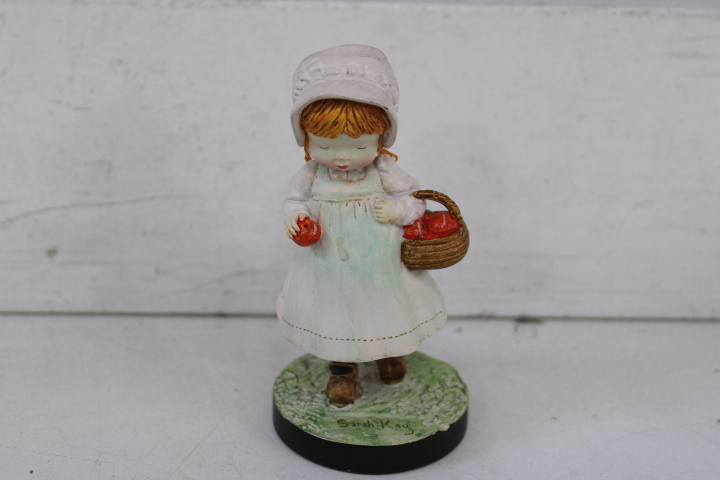 Vintage porseleinen beeldjes van kinderen – foto 4 – kavel bij GSD Auctions, Zoeterwoude