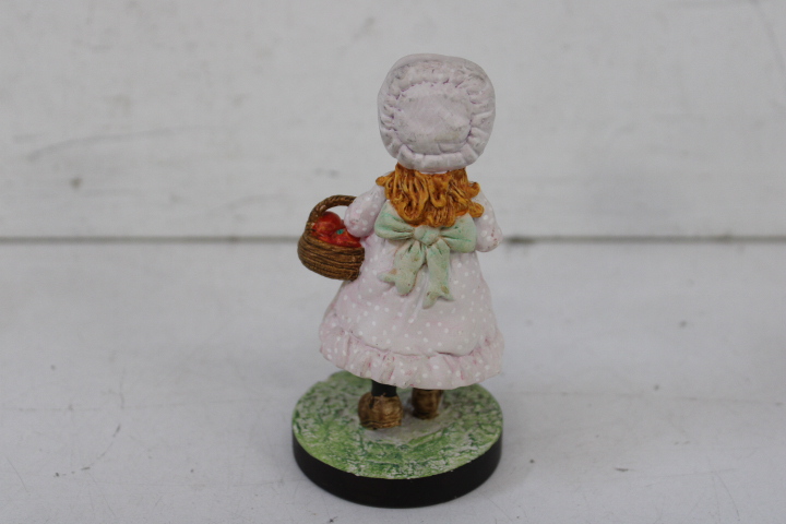 Vintage porseleinen beeldjes van kinderen – foto 7 – kavel bij GSD Auctions, Zoeterwoude