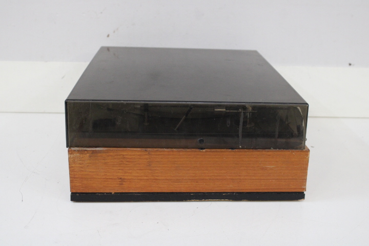 Lenco L75 platenspeler – foto 12 – kavel bij GSD Auctions, Zoeterwoude
