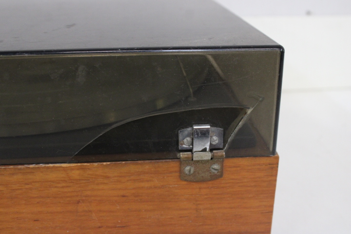 Lenco L75 platenspeler – foto 14 – kavel bij GSD Auctions, Zoeterwoude