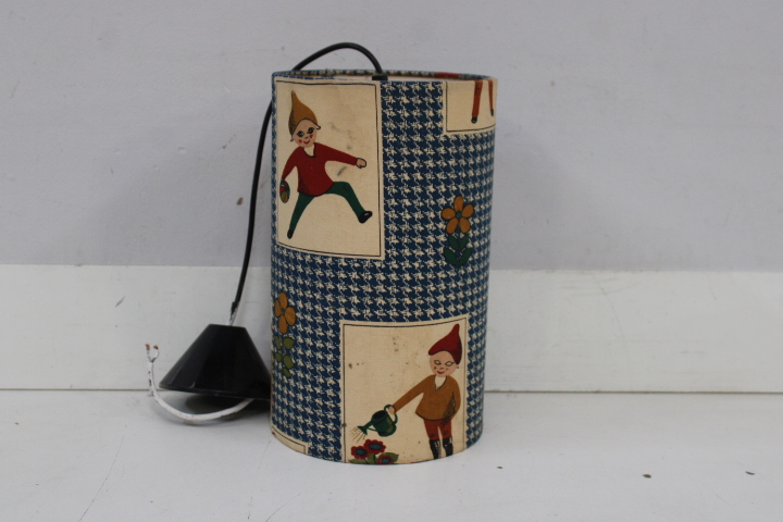 Vintage hanglamp met kinderfiguren – foto 3 – kavel bij GSD Auctions, Zoeterwoude