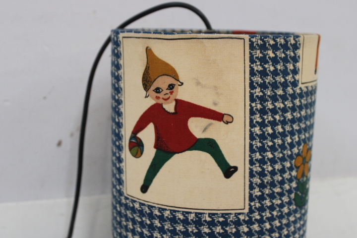 Vintage hanglamp met kinderfiguren – foto 4 – kavel bij GSD Auctions, Zoeterwoude