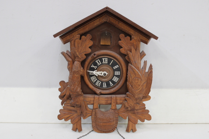 Houten koekoeksklok met houtsnijwerk – foto 11 – kavel bij GSD Auctions, Zoeterwoude