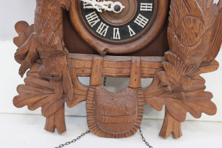 Houten koekoeksklok met houtsnijwerk – foto 16 – kavel bij GSD Auctions, Zoeterwoude