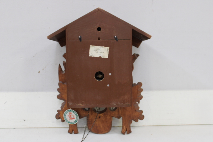 Houten koekoeksklok met houtsnijwerk – foto 17 – kavel bij GSD Auctions, Zoeterwoude