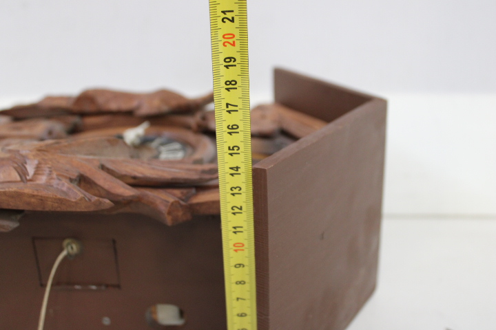 Houten koekoeksklok met houtsnijwerk – foto 24 – kavel bij GSD Auctions, Zoeterwoude