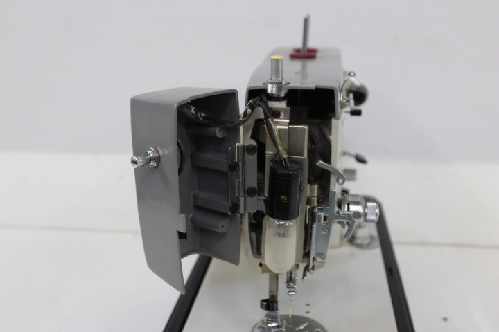 Naaimachine KARLAS vintage – foto 15 – kavel bij GSD Auctions, Zoeterwoude