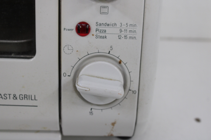 Tomado Snack Toaster Toast & Grill – foto 9 – kavel bij GSD Auctions, Zoeterwoude