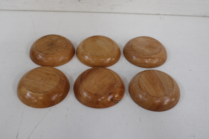 Set houten kommen en schaaltjes – foto 7 – kavel bij GSD Auctions, Zoeterwoude
