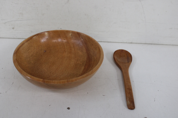 Set houten kommen en schaaltjes – foto 8 – kavel bij GSD Auctions, Zoeterwoude