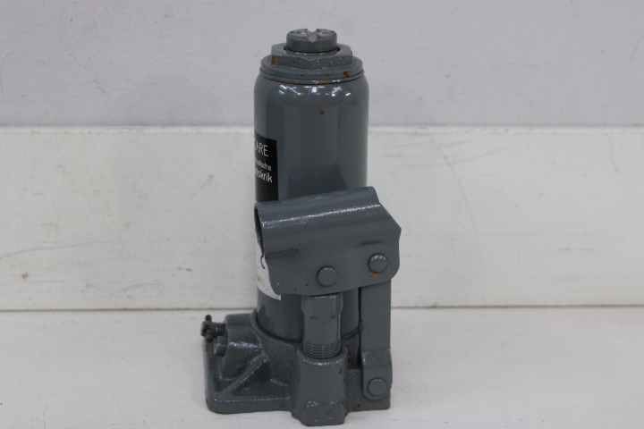 MOVECARE hydraulische autokrik 5000 kg – foto 17 – kavel bij GSD Auctions, Zoeterwoude