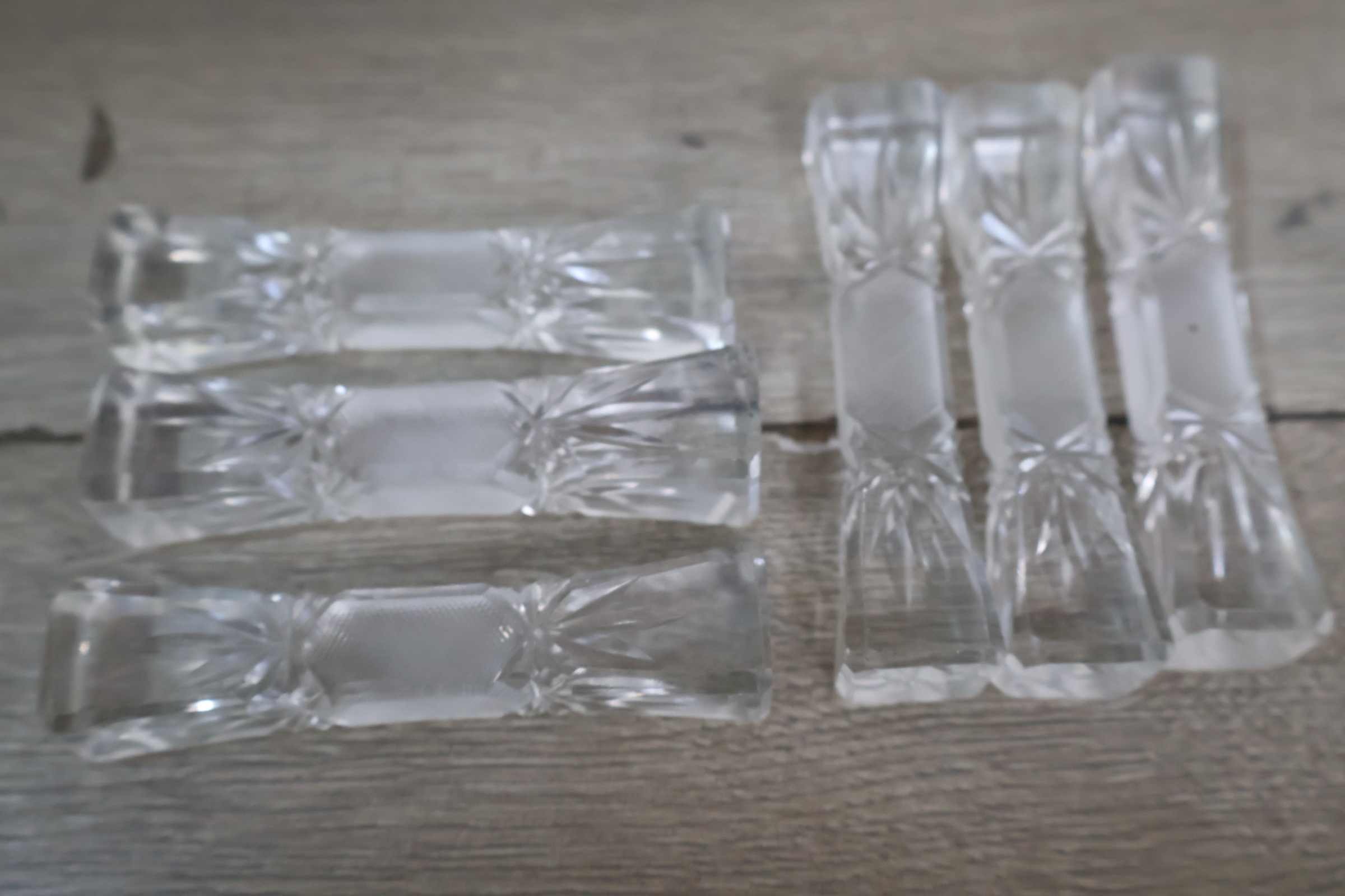Set van Vintage Kristallen Onderzetters en Bestekleggers – foto 5 – kavel bij GSD Auctions, Zoeterwoude