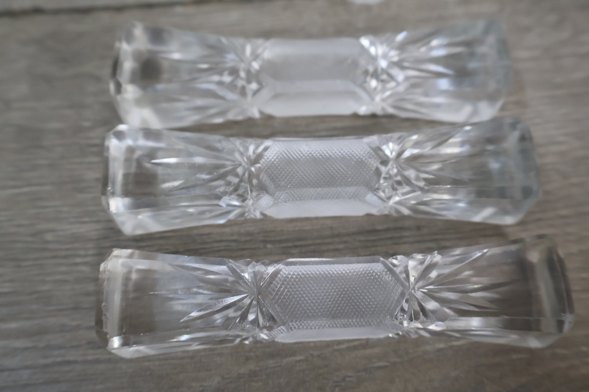 Set van Vintage Kristallen Onderzetters en Bestekleggers – foto 8 – kavel bij GSD Auctions, Zoeterwoude