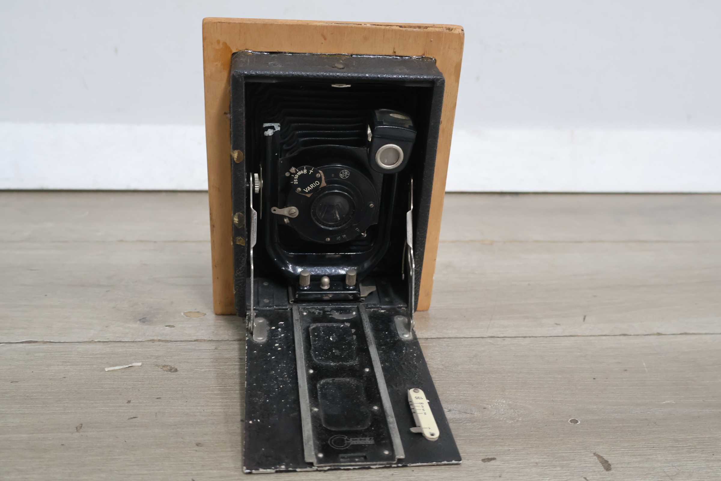Antieke platencamera Vario – foto 3 – kavel bij GSD Auctions, Zoeterwoude