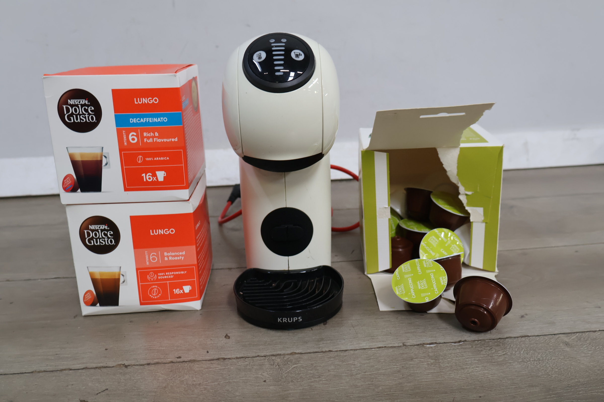 KRUPS Dolce Gusto koffiemachine met capsules – foto 3 – kavel bij GSD Auctions, Zoeterwoude