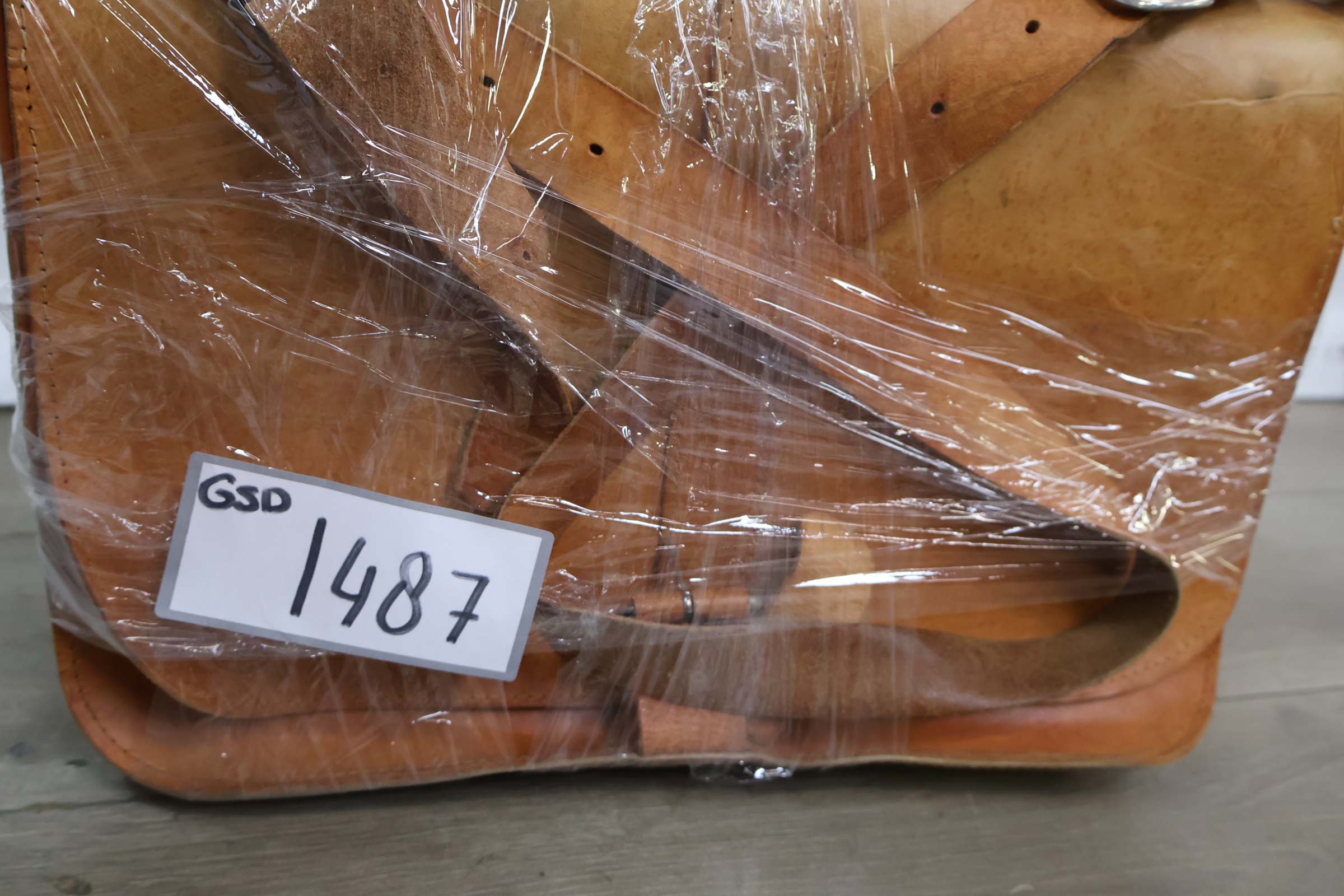 Lichtbruine leren schoudertas – foto 17 – kavel bij GSD Auctions, Zoeterwoude