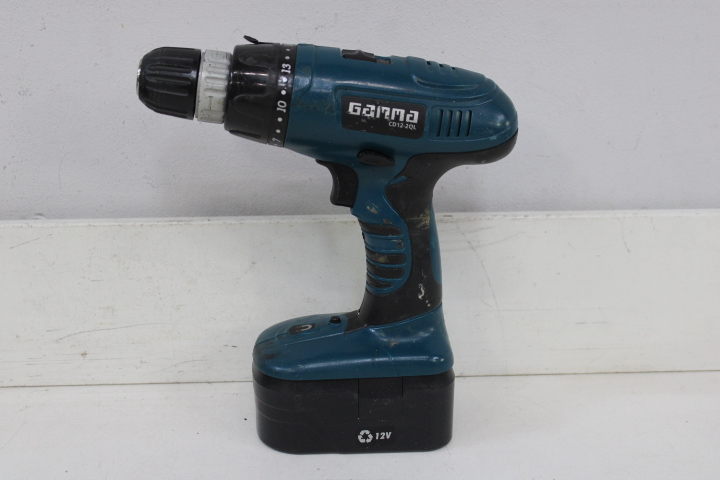 Makita Accuboor/schroef-machine in koffer met accu en lader – foto 10 – kavel bij GSD Auctions, Zoeterwoude