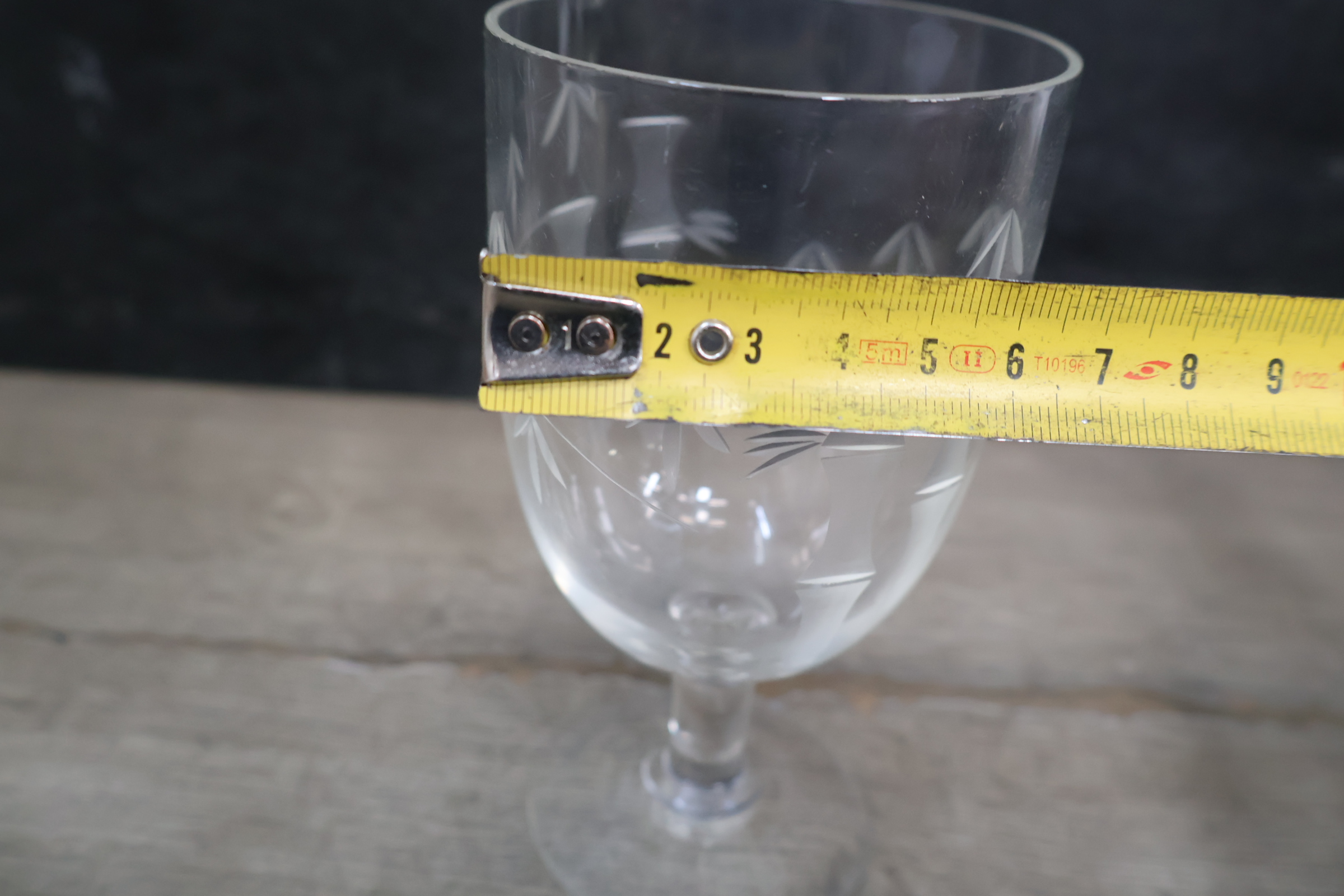 Set van 18 diverse gegraveerde glazen – foto 23 – kavel bij GSD Auctions, Zoeterwoude