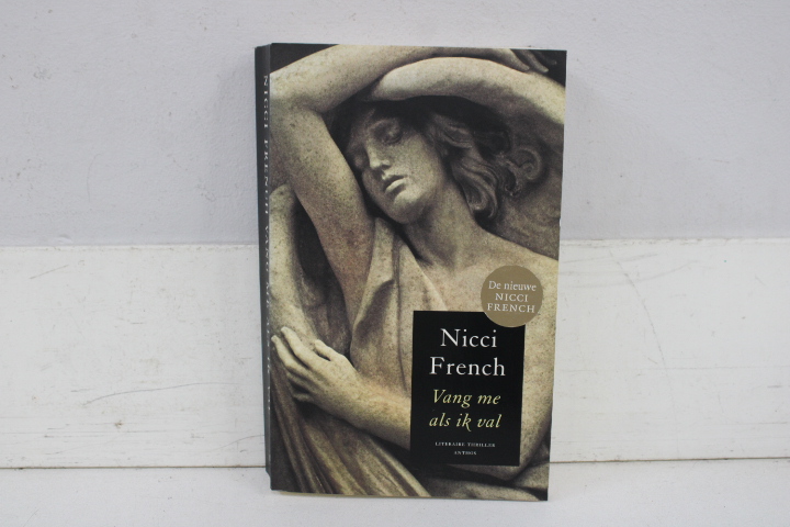 Nicci French trilogie boeken set – foto 4 – kavel bij GSD Auctions, Zoeterwoude