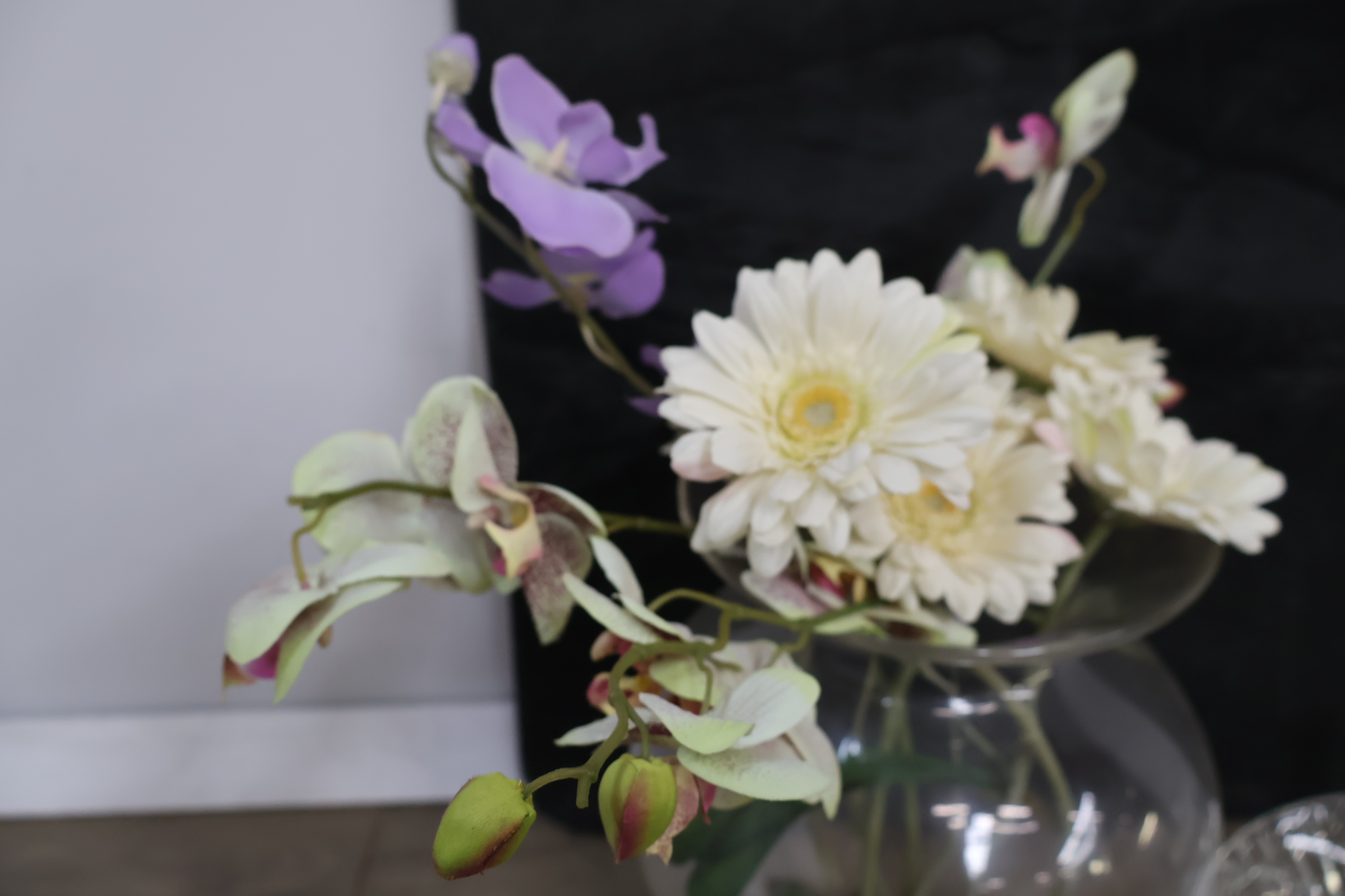Set van drie glazen vazen – foto 5 – kavel bij GSD Auctions, Zoeterwoude