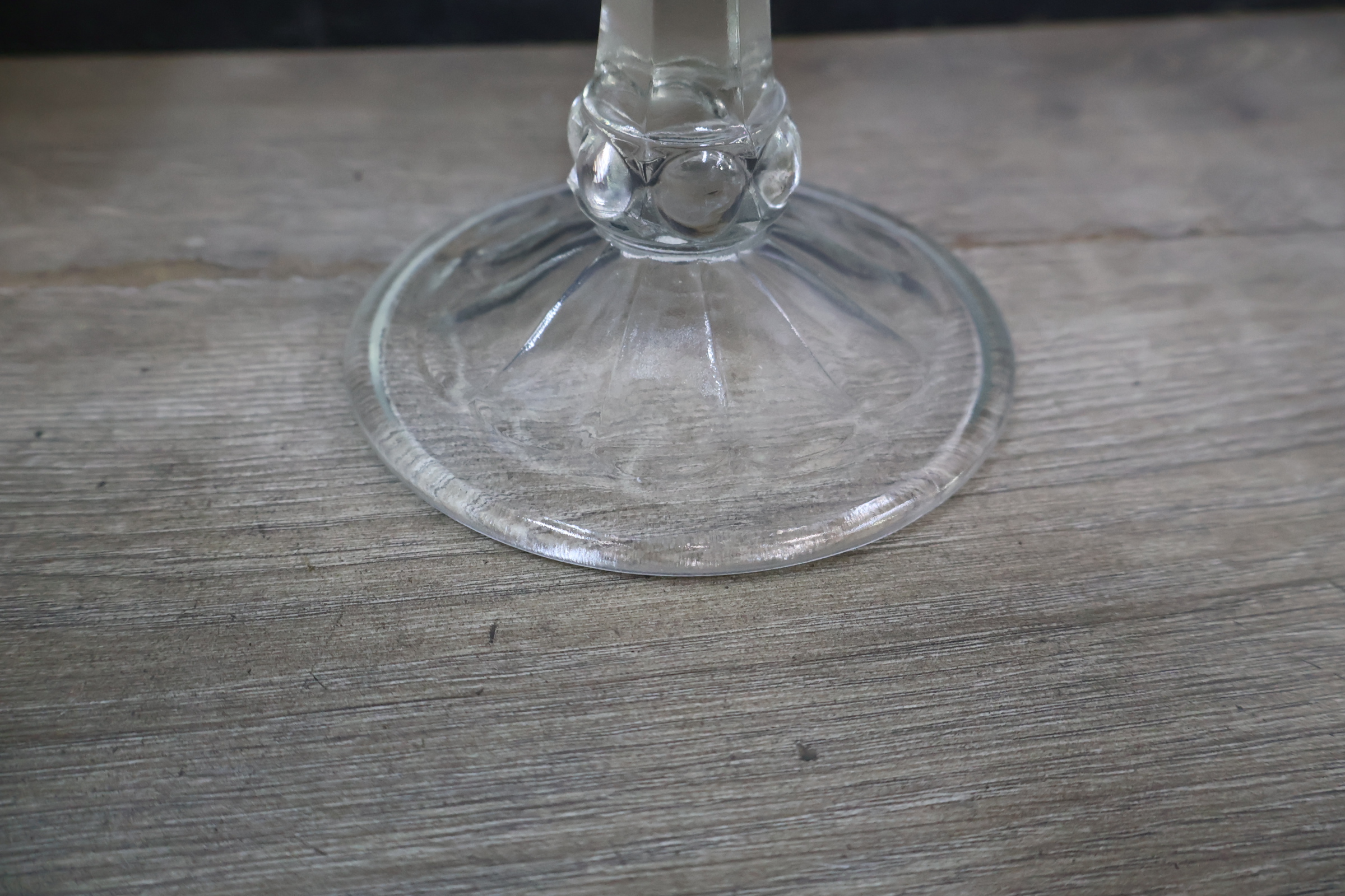 Set van drie glazen vazen – foto 13 – kavel bij GSD Auctions, Zoeterwoude