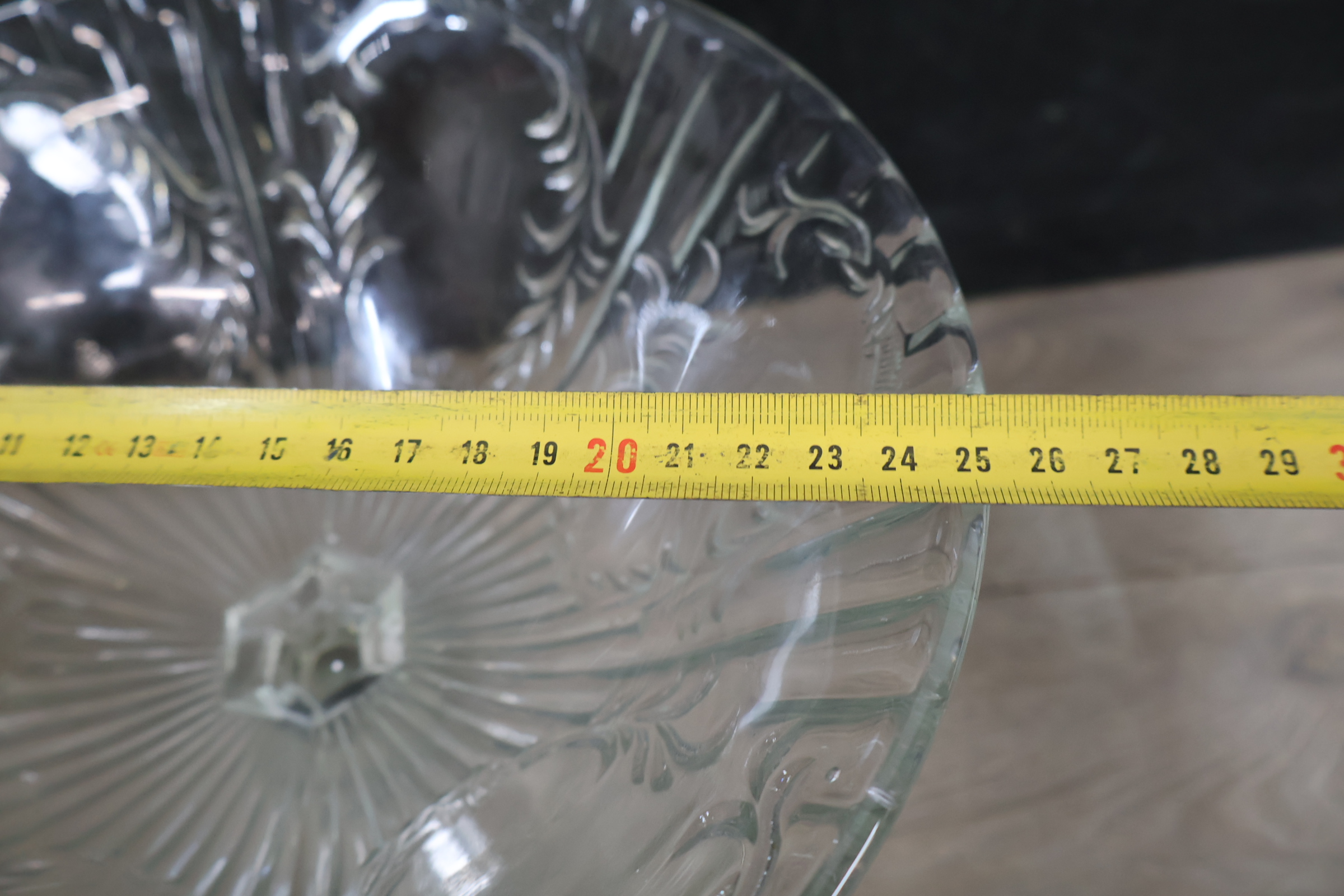 Set van drie glazen vazen – foto 19 – kavel bij GSD Auctions, Zoeterwoude