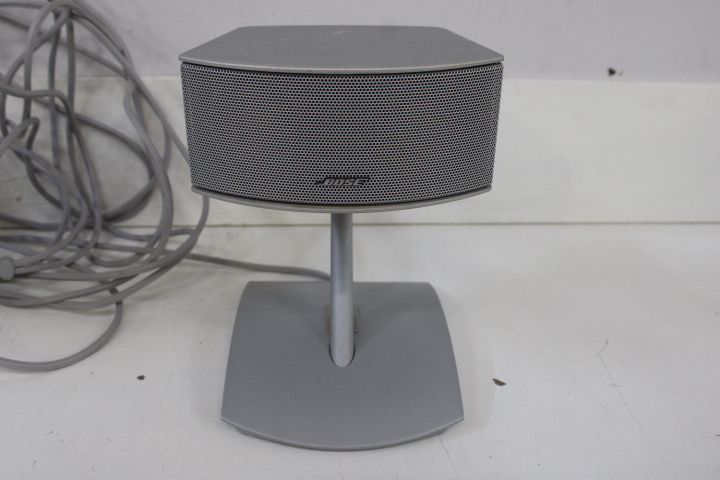 Bose speakerset – foto 4 – kavel bij GSD Auctions, Zoeterwoude