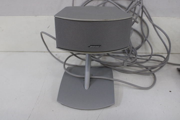 Bose speakerset – foto 6 – kavel bij GSD Auctions, Zoeterwoude