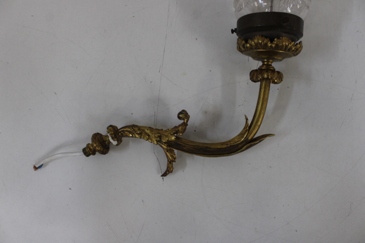 Antieke messing wandlamp – foto 22 – kavel bij GSD Auctions, Zoeterwoude