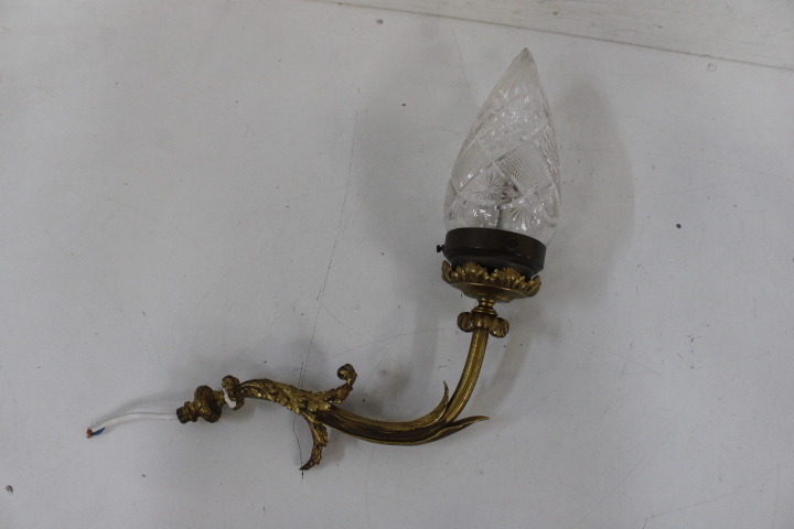 Antieke messing wandlamp – foto 12 – kavel bij GSD Auctions, Zoeterwoude