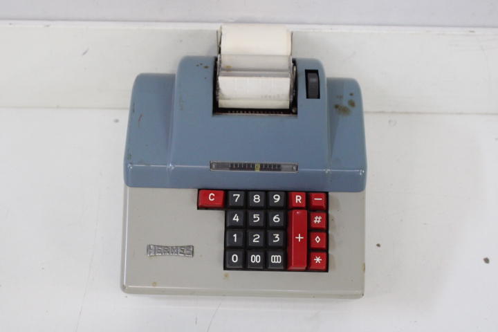 Hermes rekenmachine met printfunctie – foto 4 – kavel bij GSD Auctions, Zoeterwoude