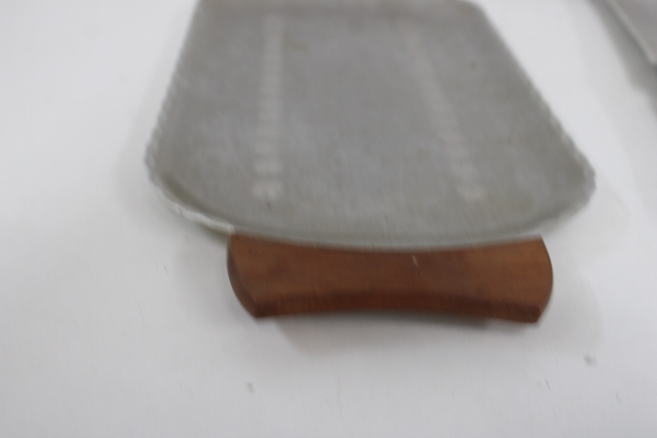 Set van 6 vintage serveerbladen – foto 8 – kavel bij GSD Auctions, Zoeterwoude