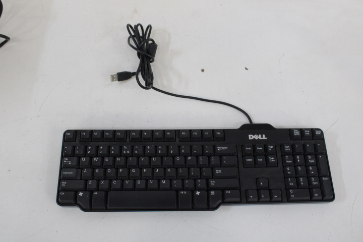 Dell computermonitor met toetsenbord en kabels – foto 4 – kavel bij GSD Auctions, Zoeterwoude